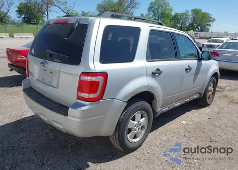 2009 Ford Escape Xlt from USA, damaged, VIN 1FMCU03729KC65946
